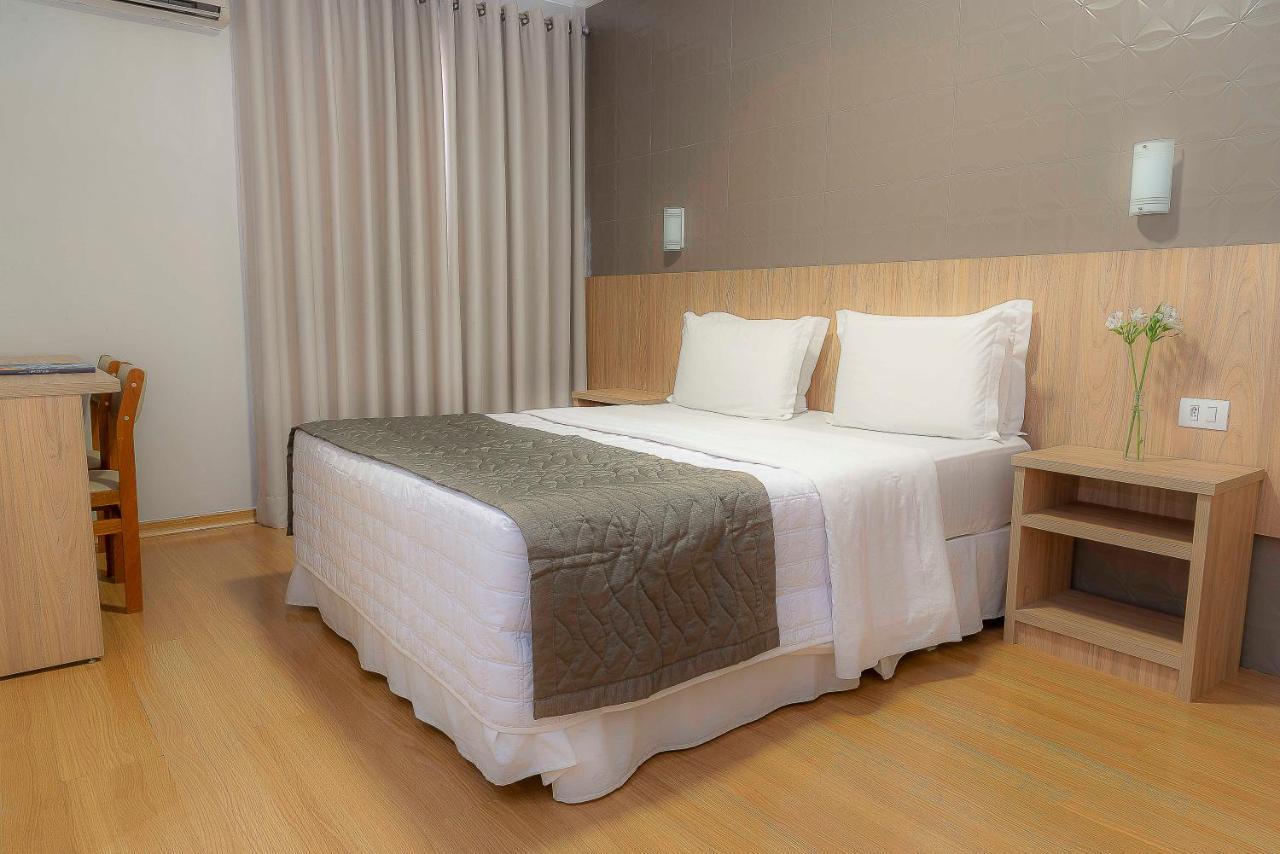 Hotel Rafain Centro Фос ду Игуасу Екстериор снимка
