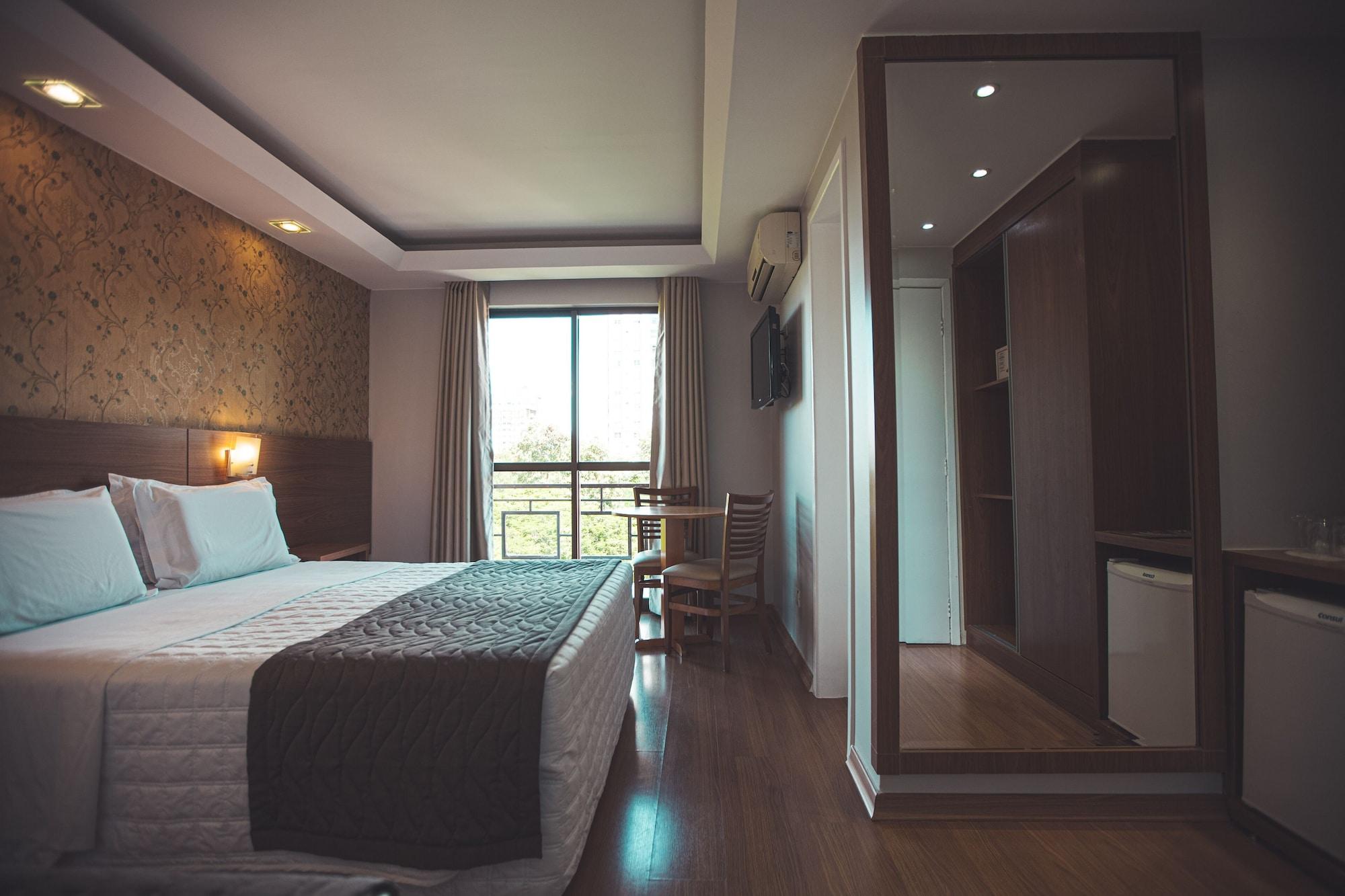 Hotel Rafain Centro Фос ду Игуасу Екстериор снимка