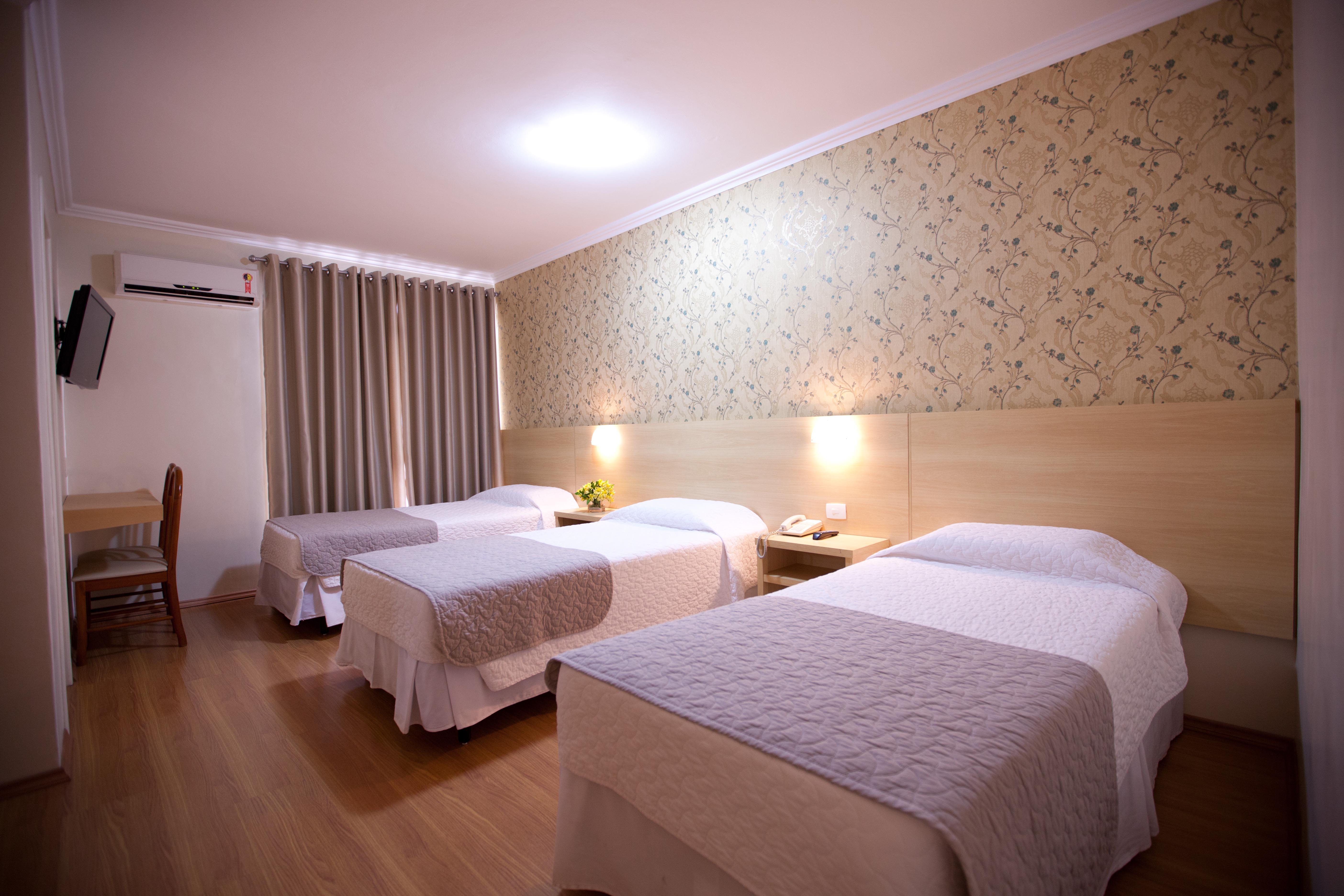 Hotel Rafain Centro Фос ду Игуасу Екстериор снимка