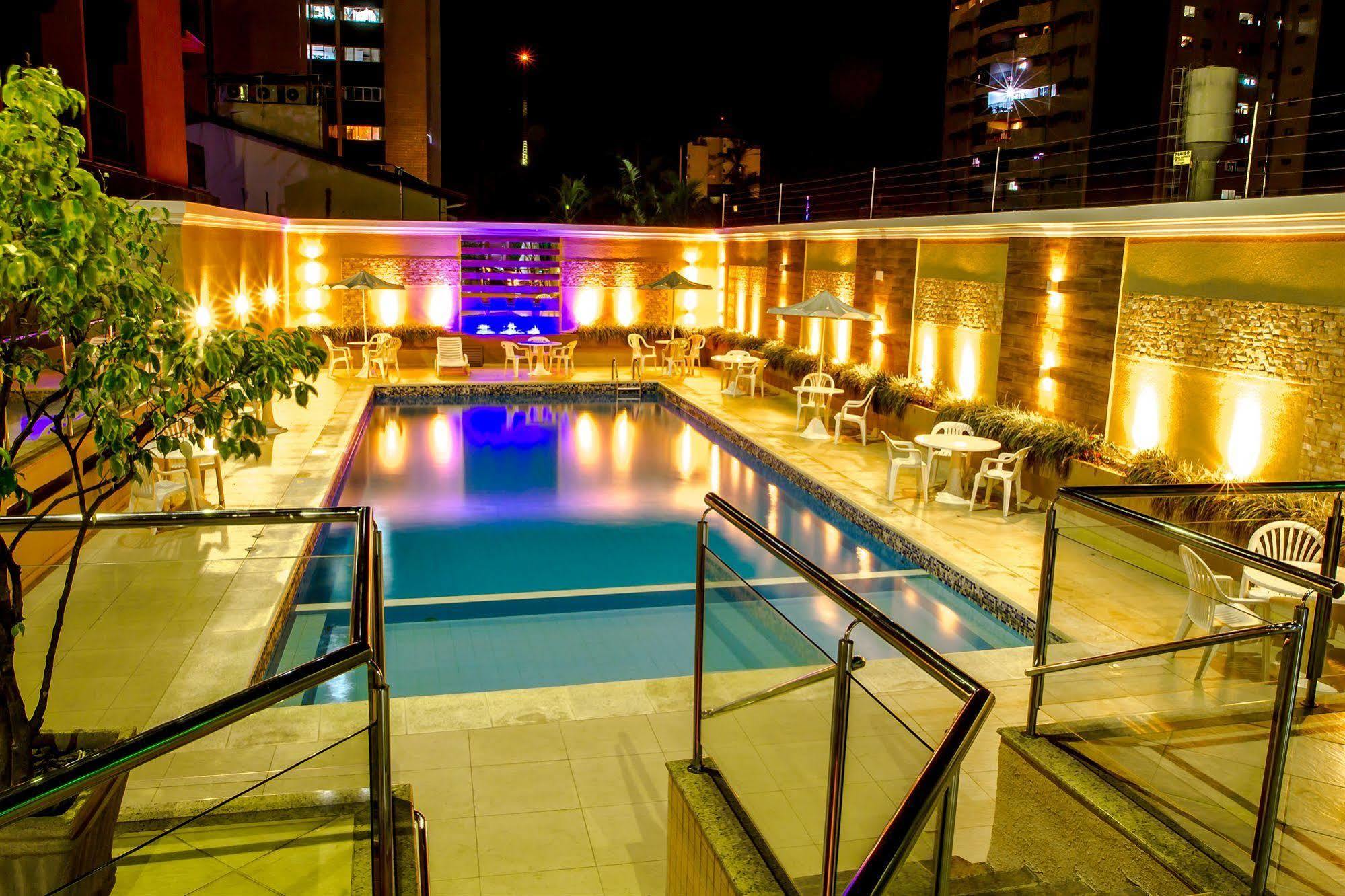 Hotel Rafain Centro Фос ду Игуасу Екстериор снимка